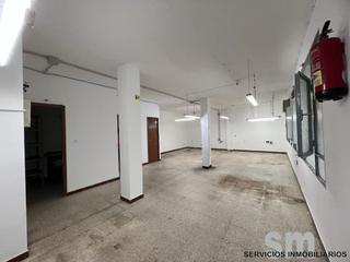 Lloguer Local Comercial a Ubrique. Local en alquiler en zona muy céntrica