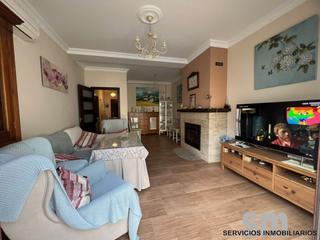 Maison à Ubrique. Espectacular casa con piscina en venta en la zona de expansión d