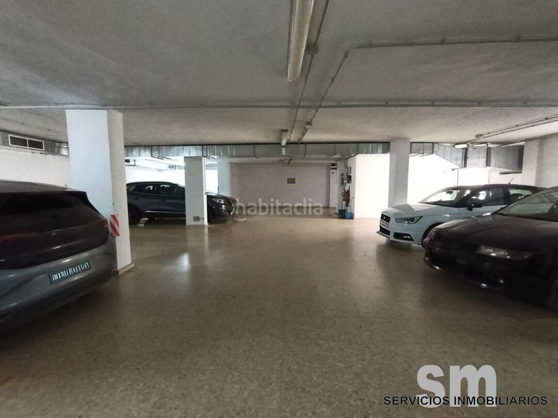 Foto 3ee6df78-def1-4f89-9360-795193d71da6. Parking coche venta de plaza de garaje en Ubrique