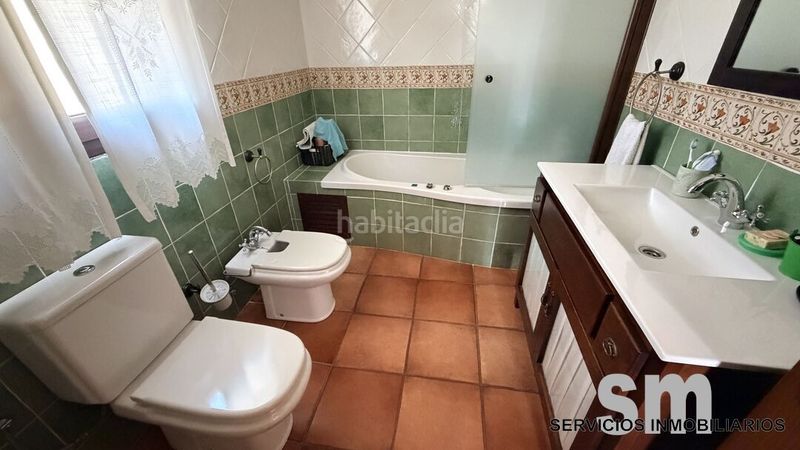 Foto 2d6c80a4-724e-41bb-8738-1c094a814811. Casa amb aparcament a Bosque (El)