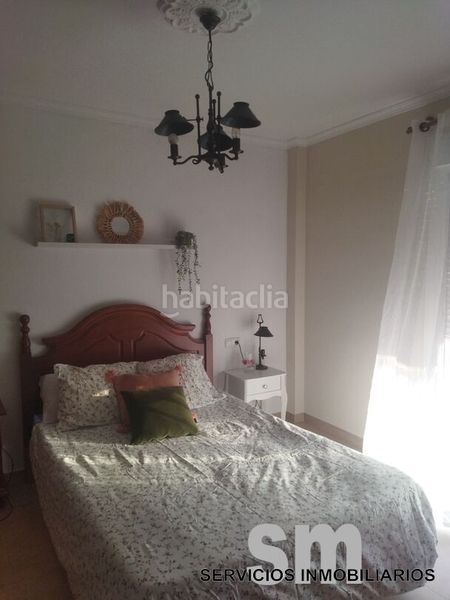 Foto dfdaf230-1c7c-4ae5-bfc5-d0e432441146. Casa adossada amb piscina a La Vega Ubrique
