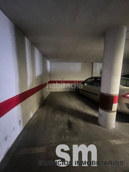 Foto bdc0c14c-908b-40ec-9a2c-bf58a77e7925. Aparcament cotxe a Ubrique
