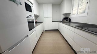 Pis a La Vega. Venta de piso de vpo con garaje y trastero en la zona de expansi