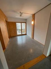 Location Appartement  Carrer tomàs carreras artau. Habitatge molt assolellat