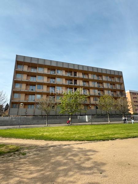 Foto f148d261-637d-4c37-b6a5-c39b3e97690e. Affitto appartamento in carrer tomàs carreras artau 6 in Girona