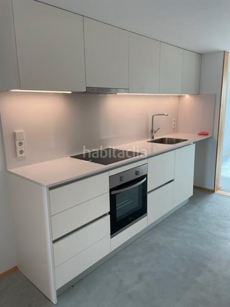 Foto 3d8e1028-e521-4009-bc1f-89650566c87b. Alquiler piso en carrer tomàs carreras artau 6 habitatge molt assolellat en Girona
