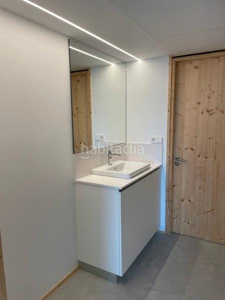 Foto 85f45635-4033-47fb-9b9e-a51dbfcb9a6d. Alquiler piso en carrer tomàs carreras artau 6 habitatge molt assolellat en Girona