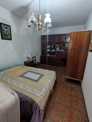 Casa en Maracena. Oportunidad de casa en el centro de maracena