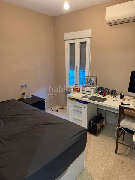 Foto 8a95c7a2-2b66-4ba2-b739-b651c9580faa. Piso  reformado y autosuficiente en Cartuja Granada