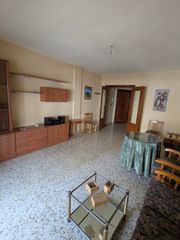 Piso en Maracena. Inmobiliaria tartesos vende piso junto a la parada del metro