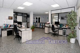 Location Bâtiment à usage industriel à Avda. De los Ogíjares. Nave de 800 metros alquiler poligono ogijares