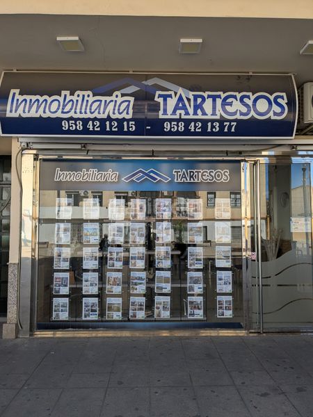 Foto b9f4dfd2-605f-42c4-b6ec-c5b2c0c718f0. Local comercial a Maracena
