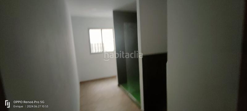 Foto e1350887-c3d4-4109-a2be-da859c7a7555. Local comercial local centro 160 metros en Maracena