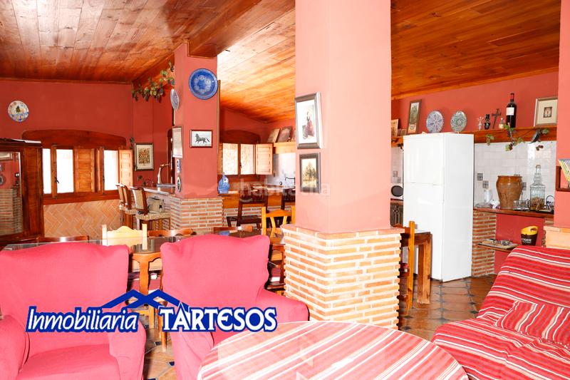 Foto f703f68c-812f-46f0-bd30-27ad7e99d2c9. Chalet  venta granada en Belicena Vegas del Genil