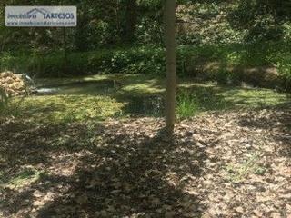Terreny residencial a Cortes y Graena. Finca rural con viviendas con agua luz y un pequeño estanque con