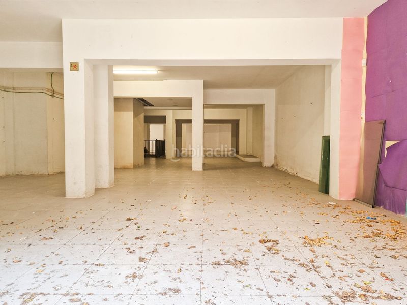 Foto b63d916f-a826-48b5-b23d-b3cd68e568b3. Local comercial a La Roureda Viladecans