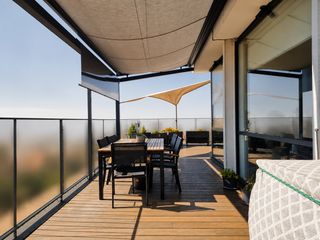 Penthouse in Santa Perpètua de Mogoda. Ático seminuevo con espectacular terraza de 51 m en el centro de