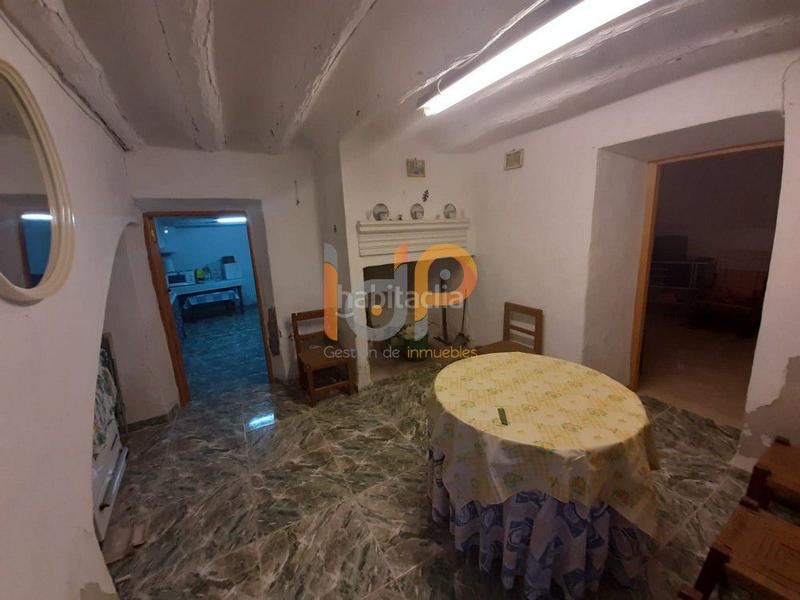 Foto b8f06f64-4df6-412e-9004-5147b2667c49. Casa  en venta , 5 dormitorios. en Chirivel