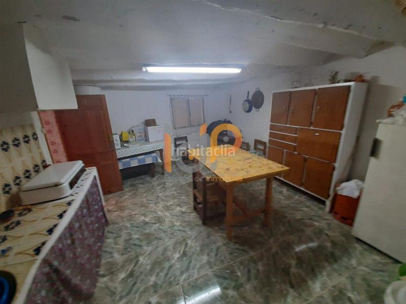 Foto c1f57cd9-a6b6-491d-ae94-9dac37802832. Casa  en venta , 5 dormitorios. en Chirivel