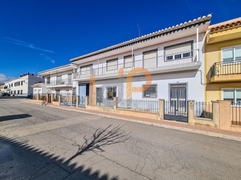 Foto 913ba187-43df-4d99-85a0-a556c8812fe4. Haus mit parking in Chirivel