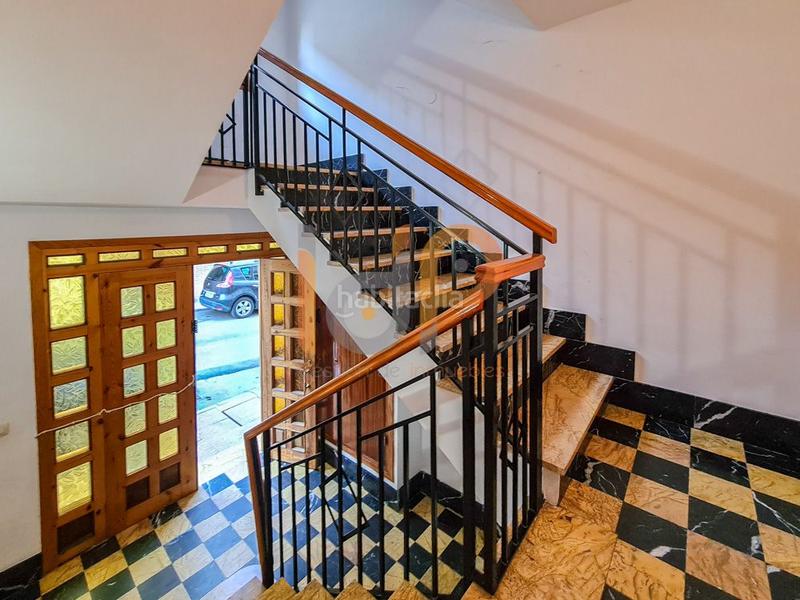 Foto 28477f46-b87d-44d2-95f4-4b7cc8f1cf43. Piso  en venta , 3 dormitorios. en Serón