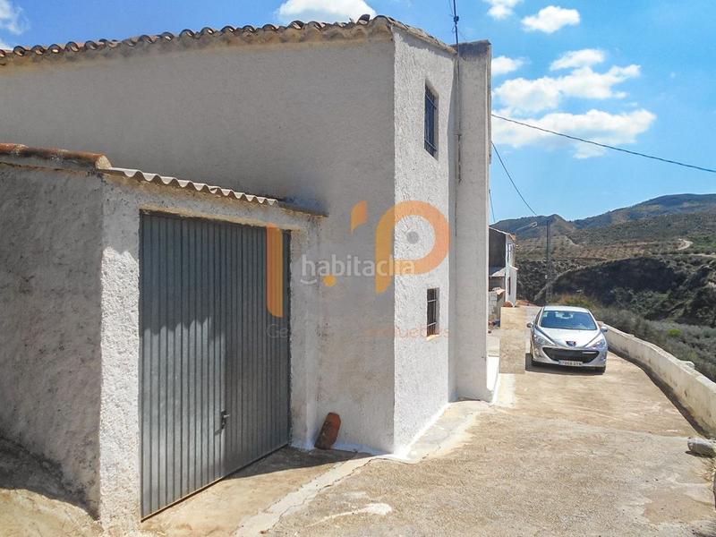 Foto 9325cc51-edc9-43db-86c5-9d7581146ae2. Casa con parcheggio in Cantoria
