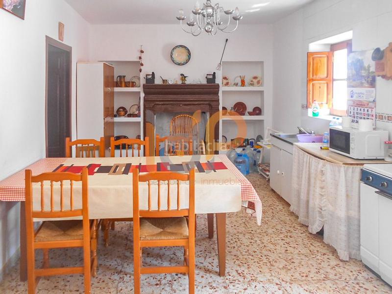 Foto d5b535f9-ef76-44c9-9981-614cc570b1c9. Casa con parcheggio in Cantoria