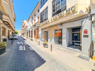 Rent Business premise  Posadas. Local com. en alquiler en centro, 1 despacho.