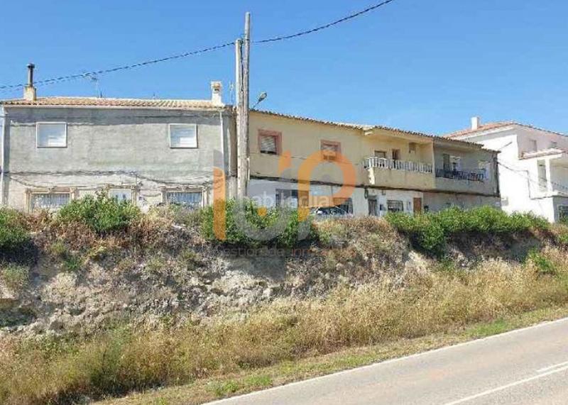 Foto b9511e81-7ca7-46d9-a351-5543209b7732. Terreno residencial parc.urbana en venta . en Fines