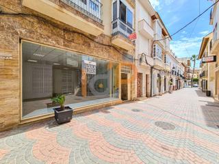 Location Local commercial  Santo sepulcro. Local com. en alquiler en centro.
