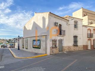 Maison  Plaza constitucion. Casa en venta en arboleas, 5 dormitorios.