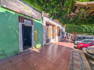 Business premise in CARRETERA