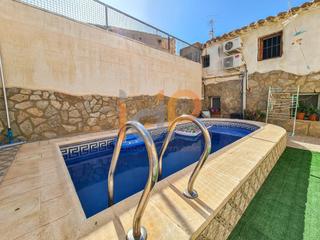 Maison  El puente. Casa en venta en santa maría de nieva  la hoya, 5 dormitorios.
