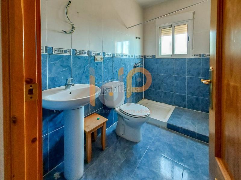 Foto d46dc5db-5b71-48e0-bc54-591fed7b9ac5. Casa a Urrácal