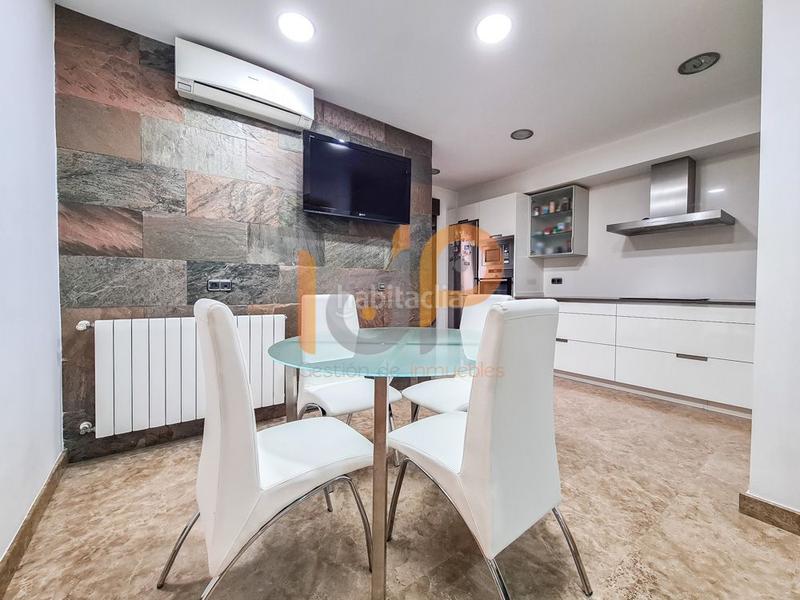 Foto 20314bdc-b88b-447a-93dc-cd290228a4df. House with parking in Huércal - Overa