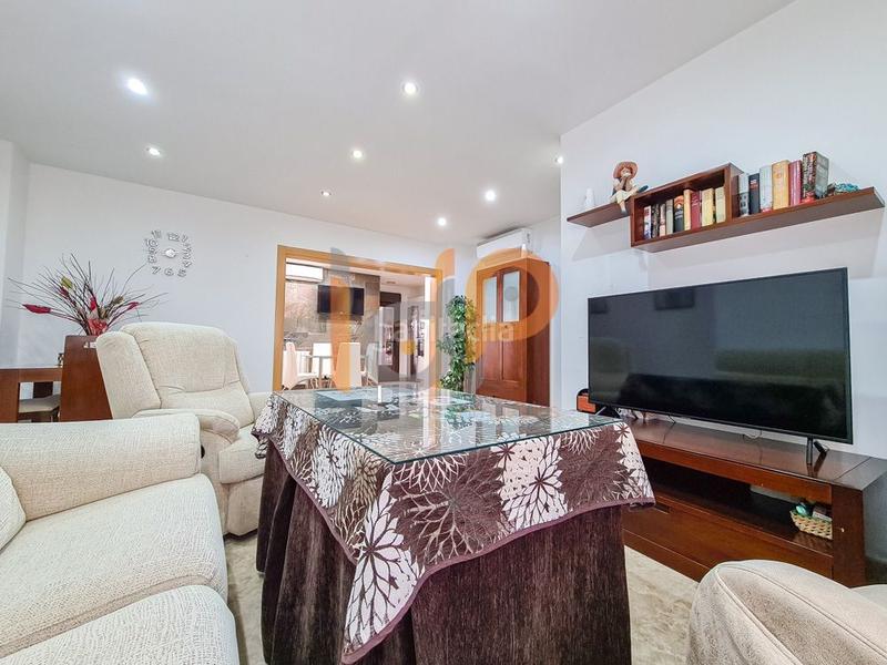 Foto d4efd5ca-fa03-4680-9691-172f982fd37c. House with parking in Huércal - Overa