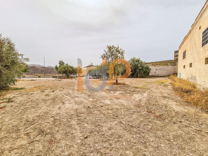 Foto ab7f3299-ecdc-4e00-8b31-c3ff913ffcf5. Wohngrundstück in Huércal - Overa