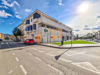 Affitto Locale commerciale  Doctor jimenez diaz esq avda. felipe vi. Local com. en alquiler en noria del pino.