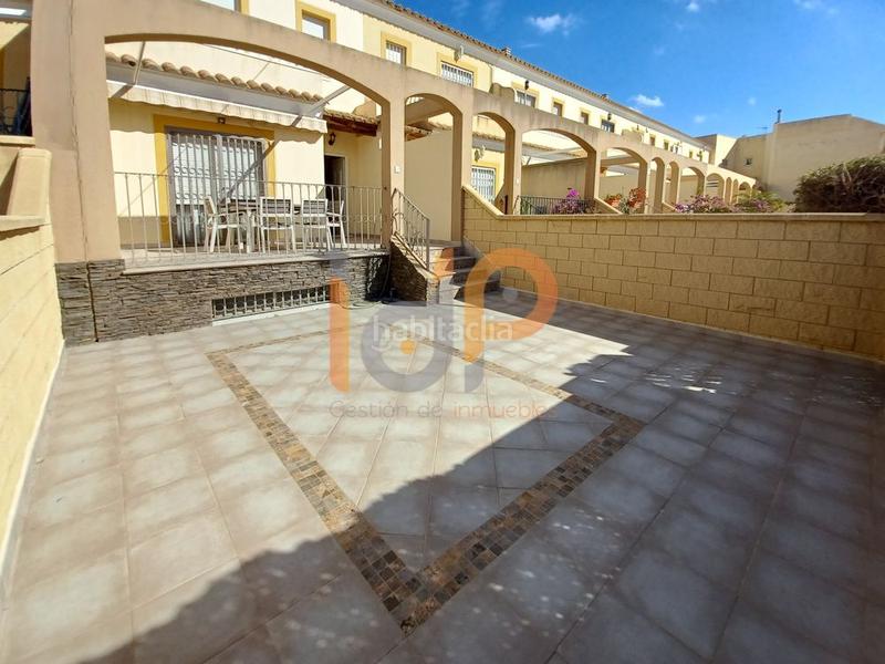 Foto b712b5f8-6993-49f1-b935-21bd26866334. Dúplex duplex en venta pueblo, 4 dormitorios. en Vera