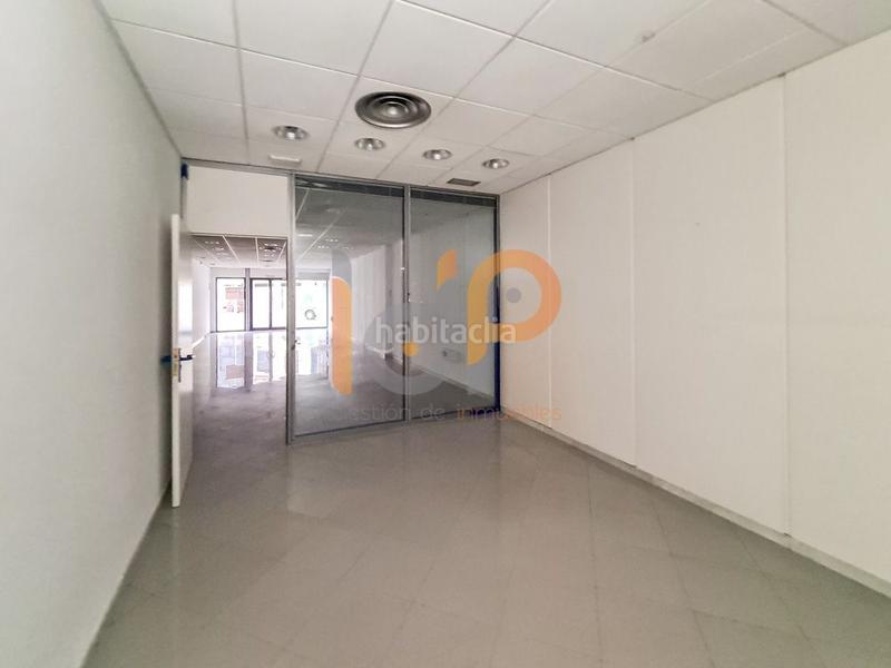 Foto 73c21ead-01bb-4680-832a-23a992c3fc8f. Lloguer local comercial a Huércal - Overa