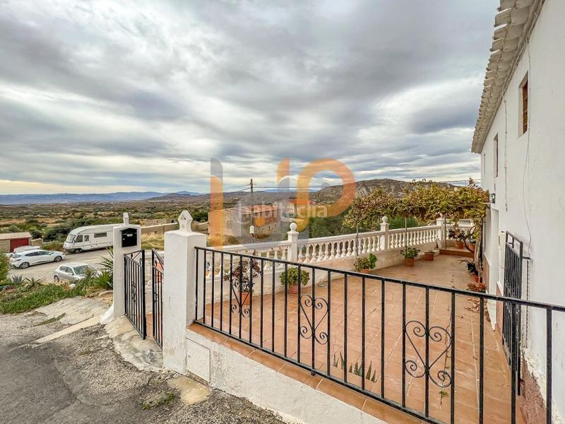 Foto f6e1d6e2-624a-468f-830f-4ac7e02787ce. Casa con parcheggio in Huércal - Overa