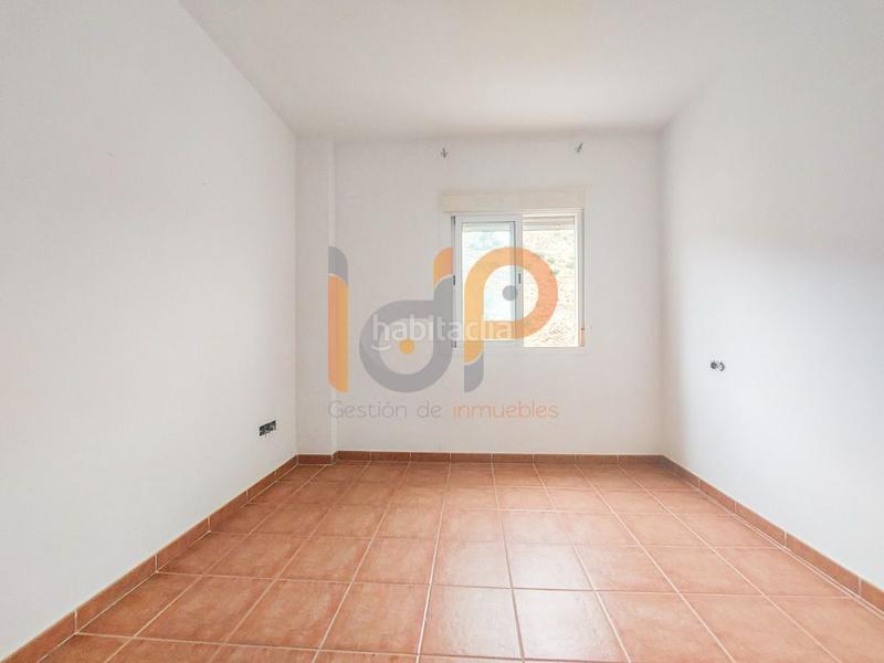 Foto 9956a9e5-6b5a-4d3c-a8e2-c3963e53fd54. Piso  en venta en viñas, 3 dormitorios. en Macael