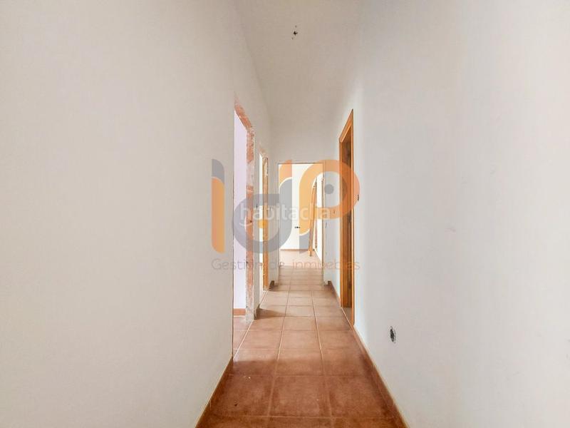 Foto b9eecbf3-d97e-48c5-a79f-5e66ccd57684. Piso  en venta en viñas, 3 dormitorios. en Macael