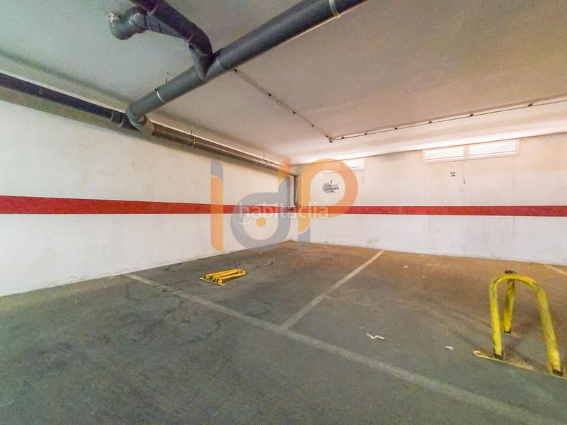 Foto 6b766f01-0011-41d7-b824-573fd842c854. Posto auto in La Gangosa Vícar