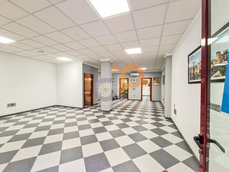 Foto e4ba7d37-6b01-4644-be5b-add8c2f3e571. Rent business premise in Huércal - Overa
