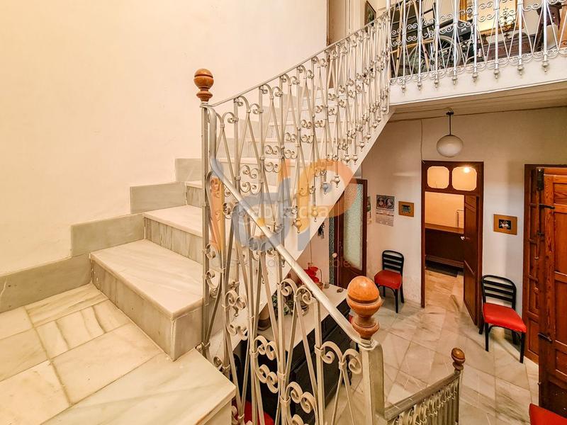 Foto 1006a0be-3d80-4630-ab9b-9f24bdbfdb81. Casa  en venta en centro, 6 dormitorios. en Huércal - Overa