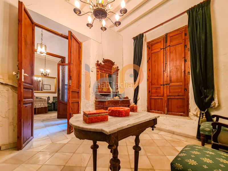 Foto a5d3e9d1-3495-415d-a9f0-d85f922377c6. Casa  en venta en centro, 6 dormitorios. en Huércal - Overa