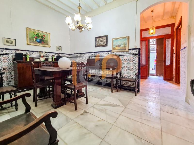 Foto b0ac2fac-810a-4b8c-9a5f-69b2a4922e8a. Casa  en venta en centro, 6 dormitorios. en Huércal - Overa