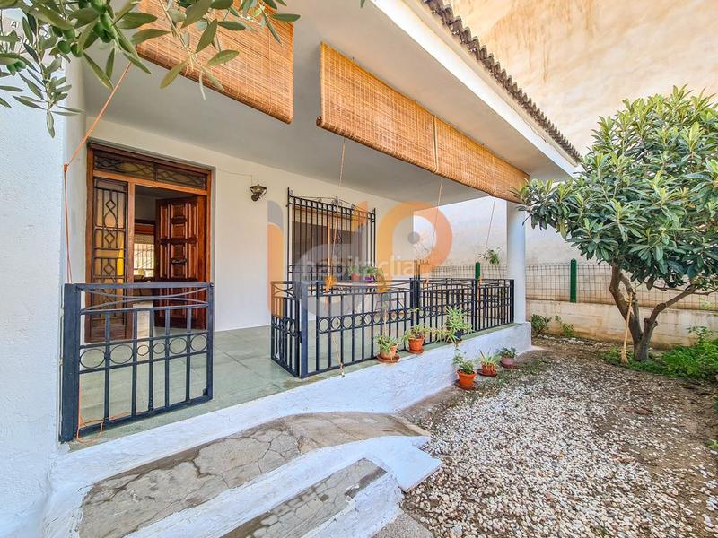 Foto 79e6e223-afb0-4e4f-b34c-e1e4c5a2330c. Casa amb aparcament a Zurgena