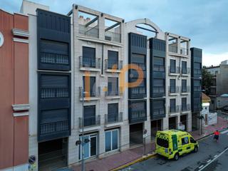 Appartement  Calle avenida guillermo reina. Piso en venta en centro, 3 dormitorios.